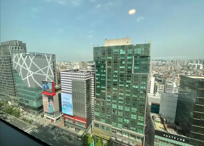 I18 Hongdea View Location Seoul